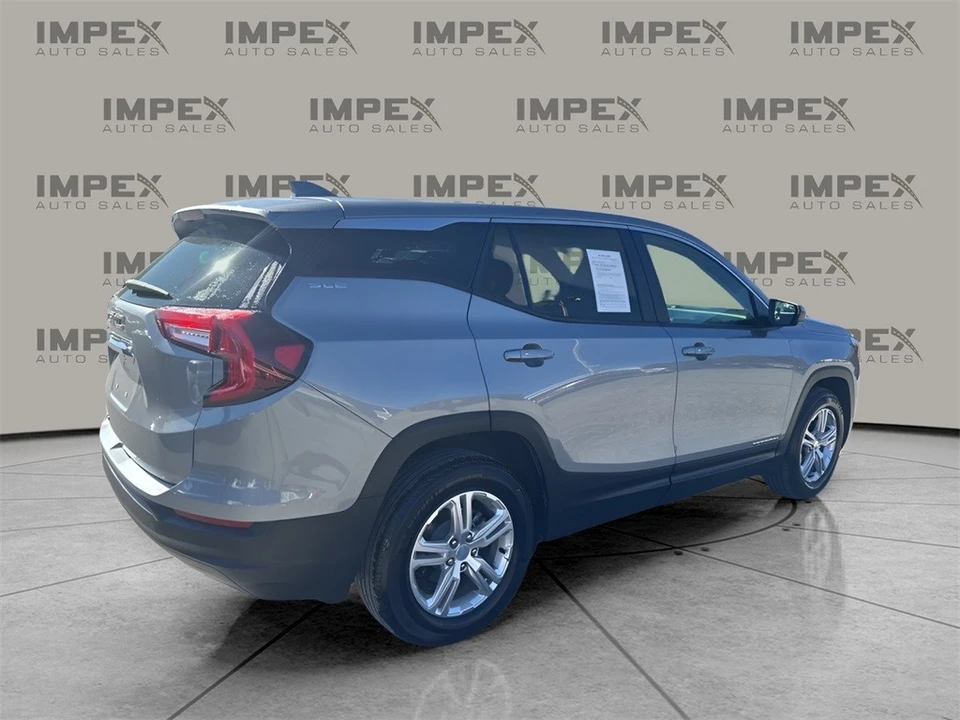2024 GMC Terrain - Image 5 of 12