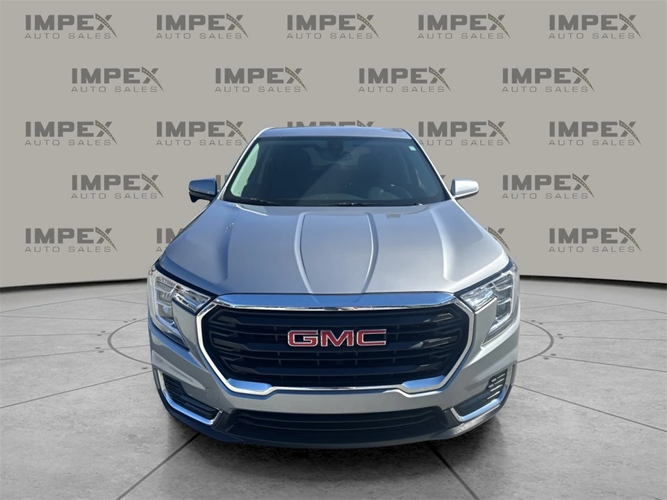 2024 GMC Terrain - Image 8 of 12