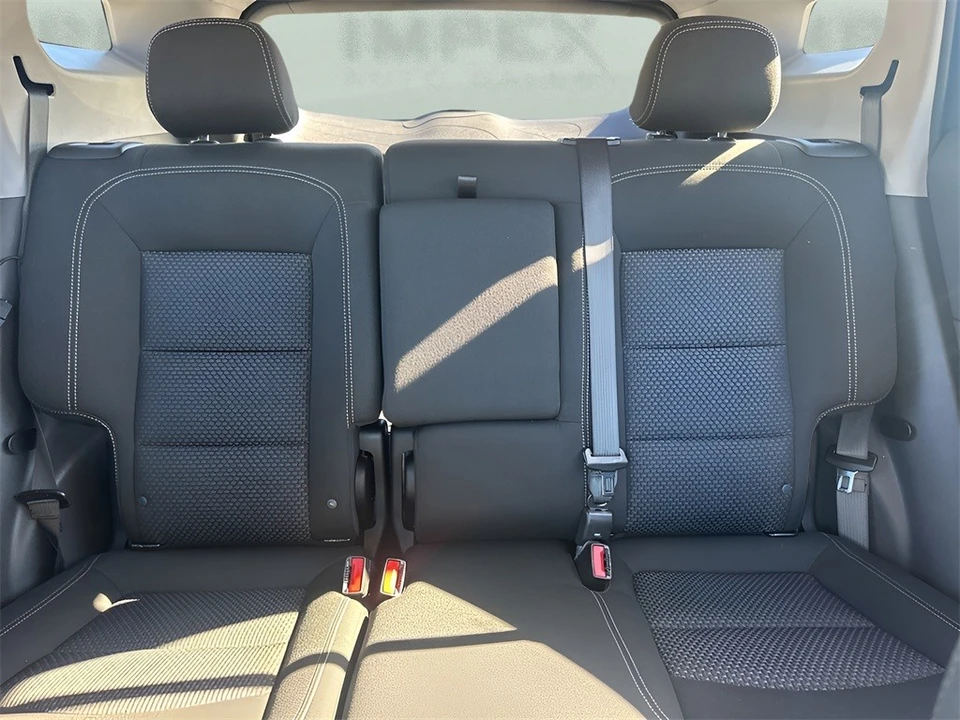 2024 GMC Terrain - Image 10 of 12