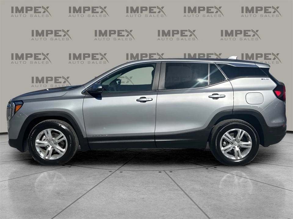 2024 GMC Terrain - Image 2 of 12