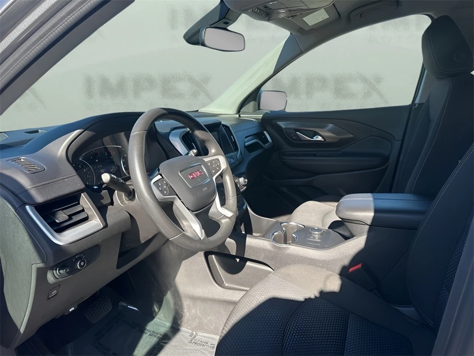 2024 GMC Terrain - Image 9 of 12