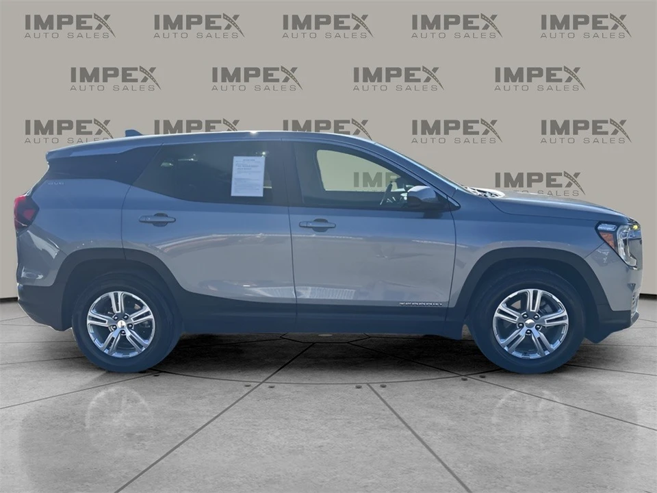 2024 GMC Terrain - Image 6 of 12