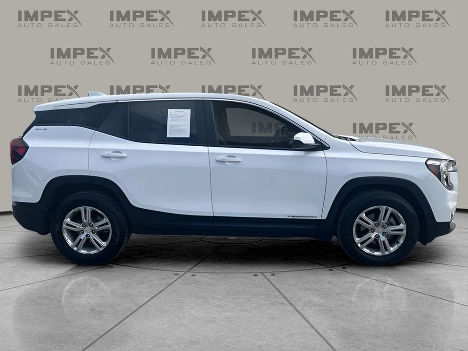 2024 GMC Terrain - Image 6 of 12