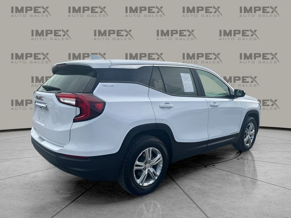 2024 GMC Terrain - Image 5 of 12
