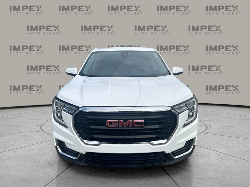 2024 GMC Terrain - Image 8 of 12