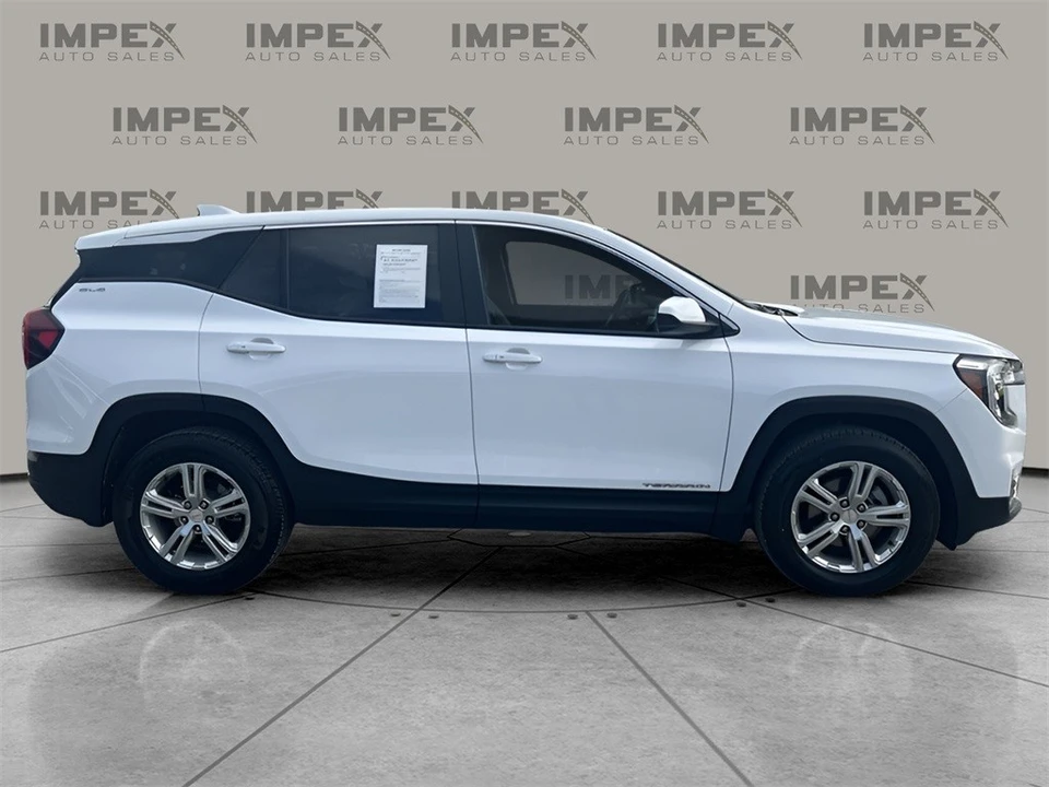 2024 GMC Terrain - Image 6 of 12