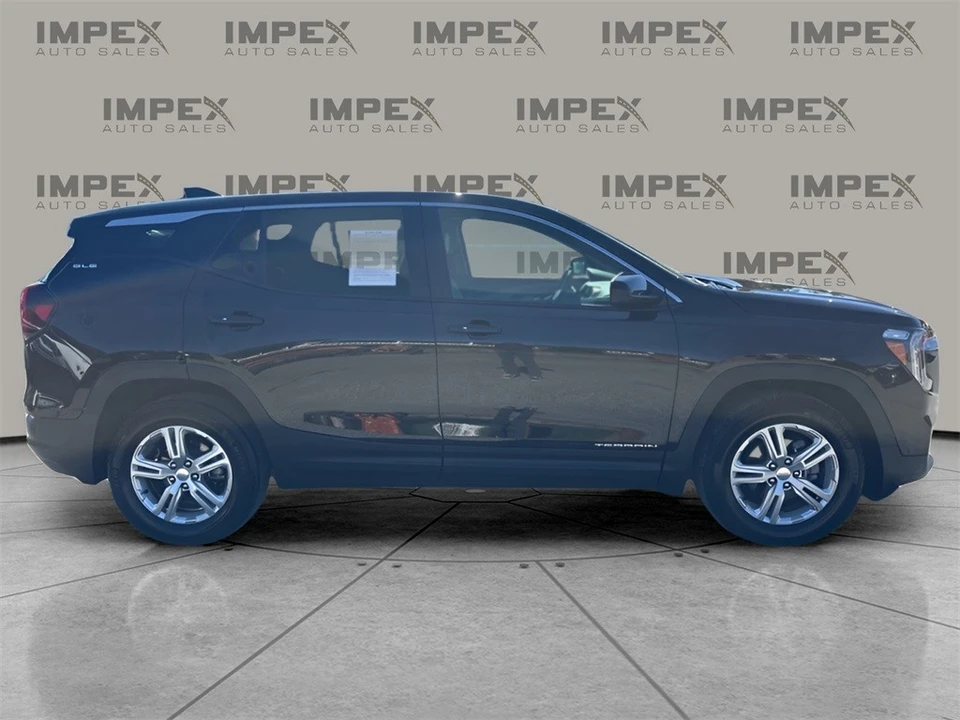 2024 GMC Terrain - Image 6 of 12