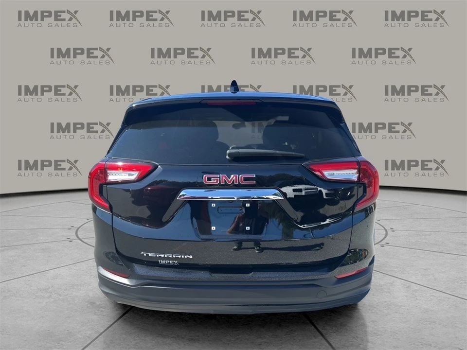 2024 GMC Terrain - Image 4 of 12