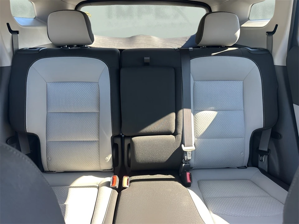 2024 GMC Terrain - Image 10 of 12