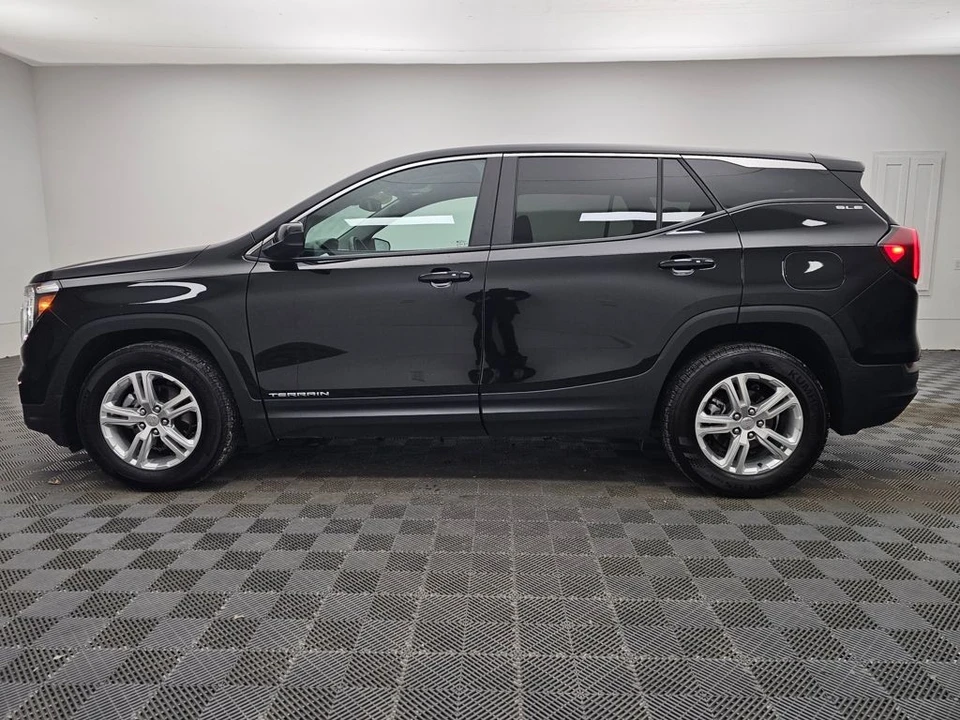 2024 GMC Terrain - Image 12 of 12