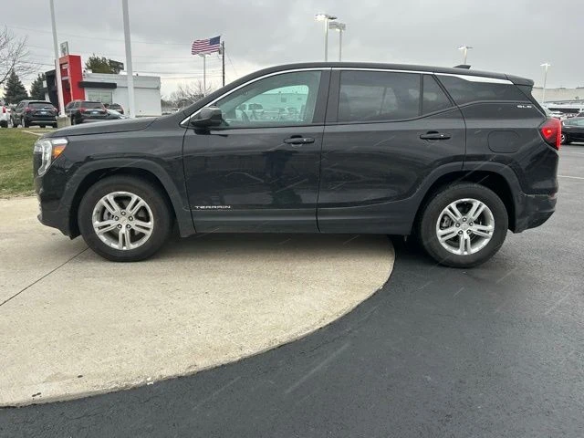 2024 GMC Terrain - Image 4 of 12