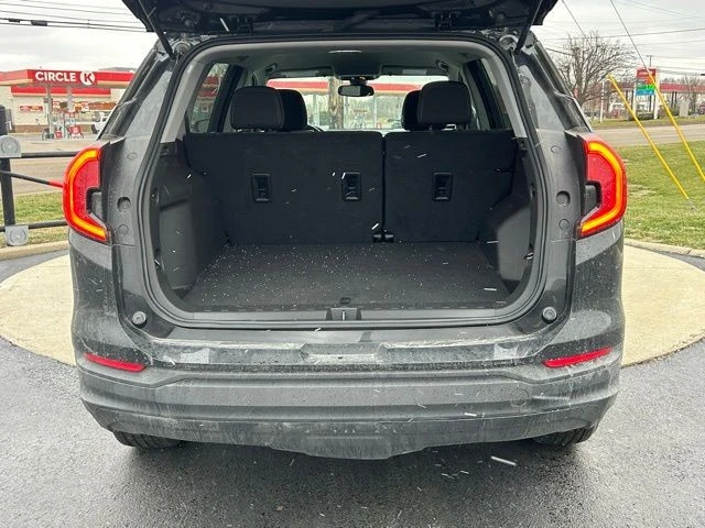 2024 GMC Terrain - Image 7 of 12