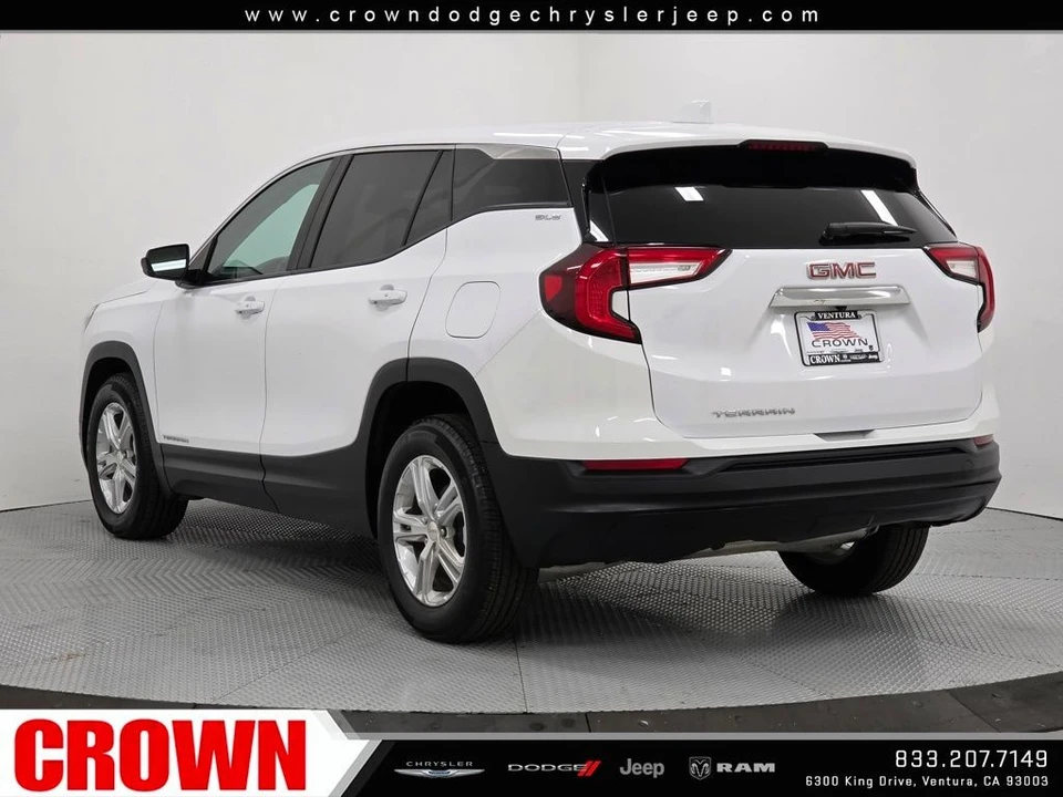2024 GMC Terrain - Image 5 of 21