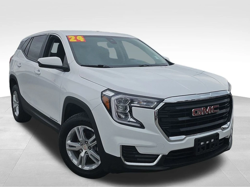 2024 GMC Terrain - Image 10 of 12