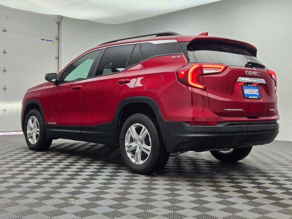 2024 GMC Terrain - Image 12 of 12