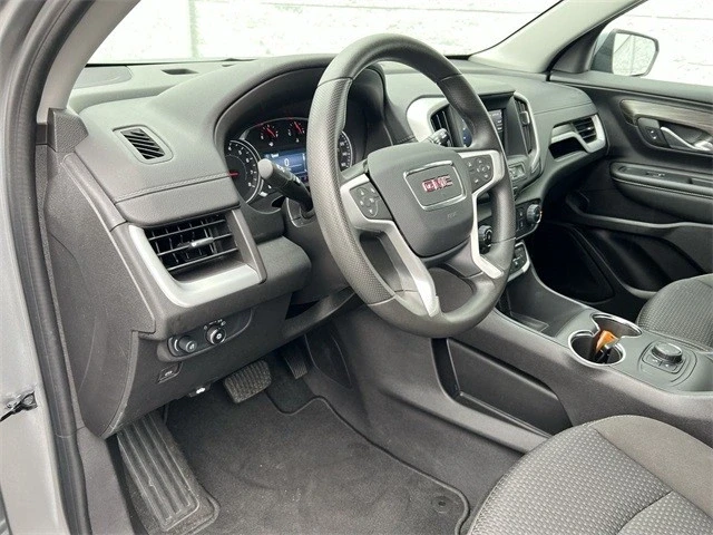 2024 GMC Terrain - Image 10 of 21