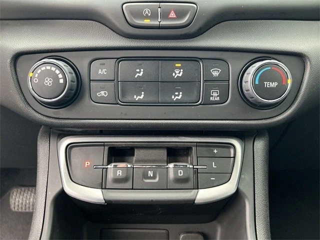 2024 GMC Terrain - Image 17 of 21