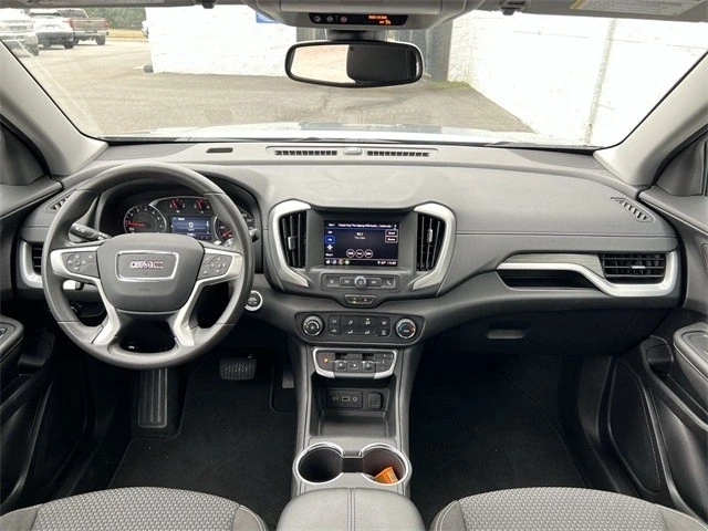2024 GMC Terrain - Image 19 of 21