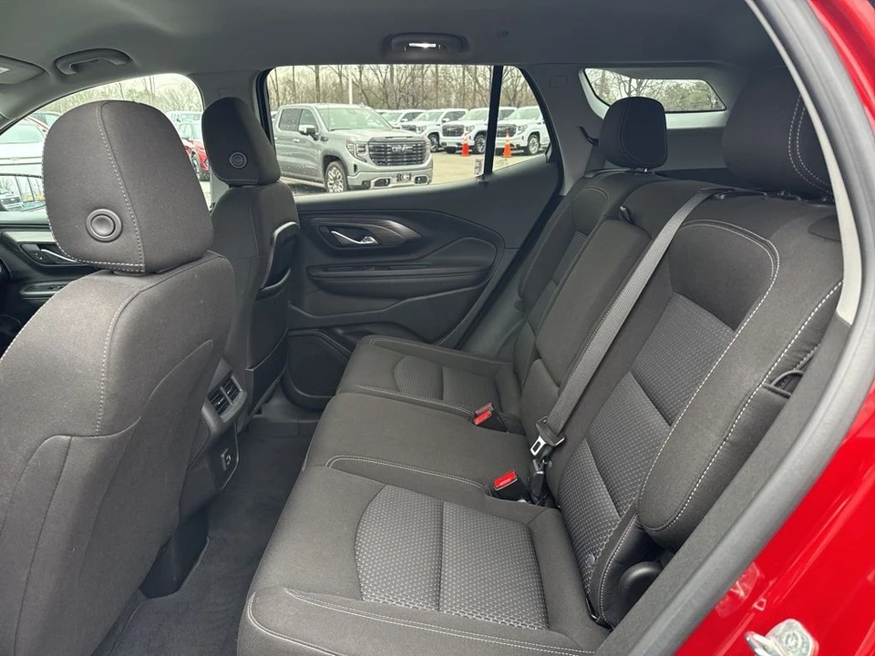 2024 GMC Terrain - Image 12 of 12