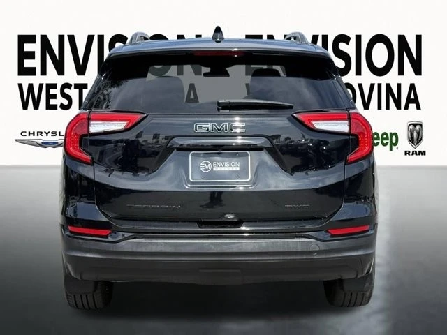 2024 GMC Terrain - Image 9 of 12