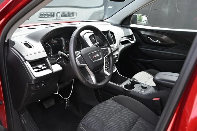 2024 GMC Terrain - Image 17 of 21