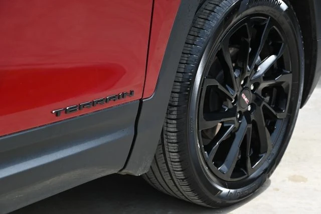2024 GMC Terrain - Image 10 of 21