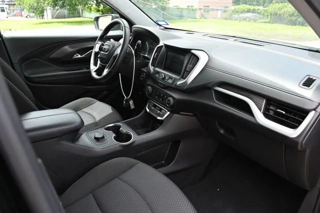 2024 GMC Terrain - Image 13 of 18