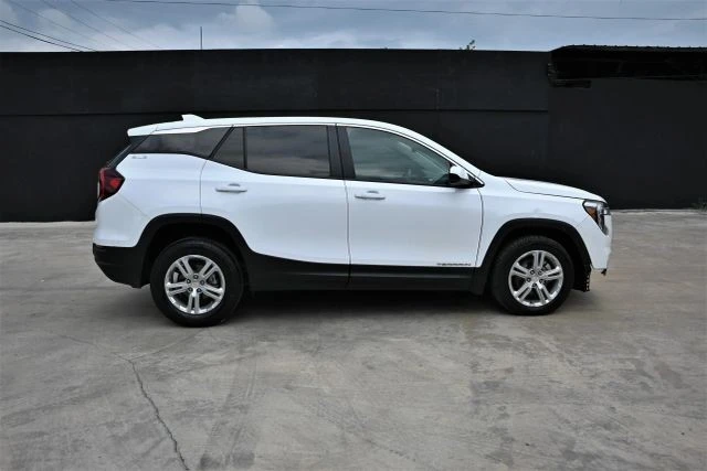 2024 GMC Terrain - Image 6 of 20