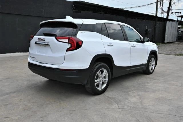 2024 GMC Terrain - Image 3 of 20