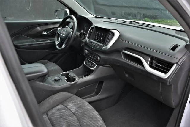2024 GMC Terrain - Image 16 of 20