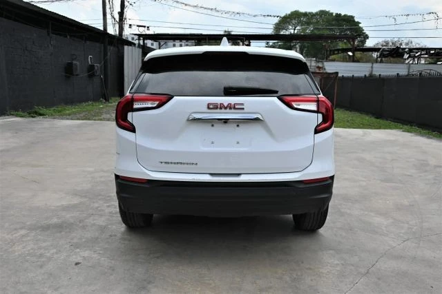 2024 GMC Terrain - Image 4 of 20