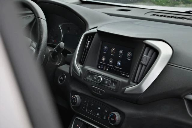 2024 GMC Terrain - Image 11 of 20