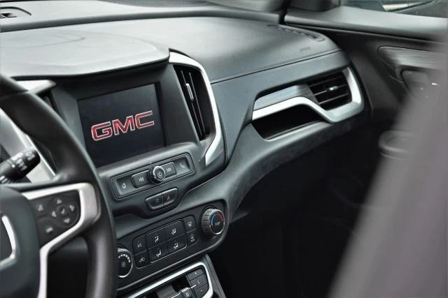 2024 GMC Terrain - Image 13 of 20