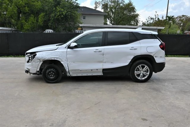 2024 GMC Terrain - Image 7 of 20