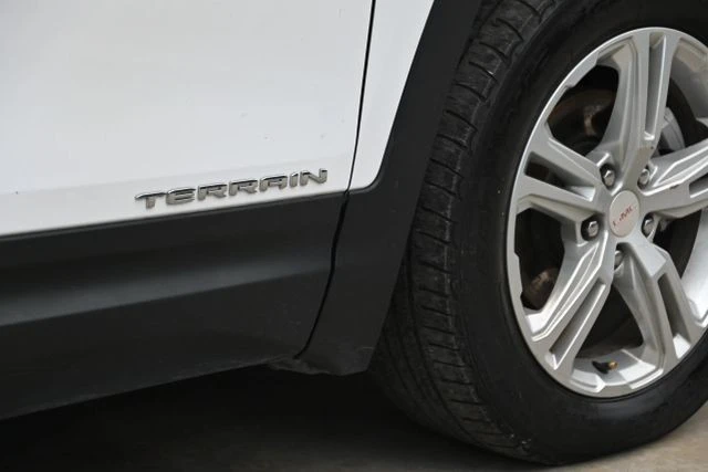 2024 GMC Terrain - Image 9 of 20