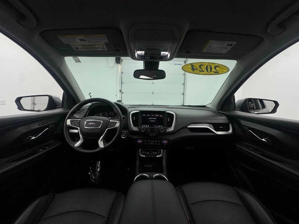 2024 GMC Terrain - Image 3 of 12