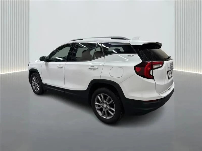 2024 GMC Terrain - Image 3 of 12