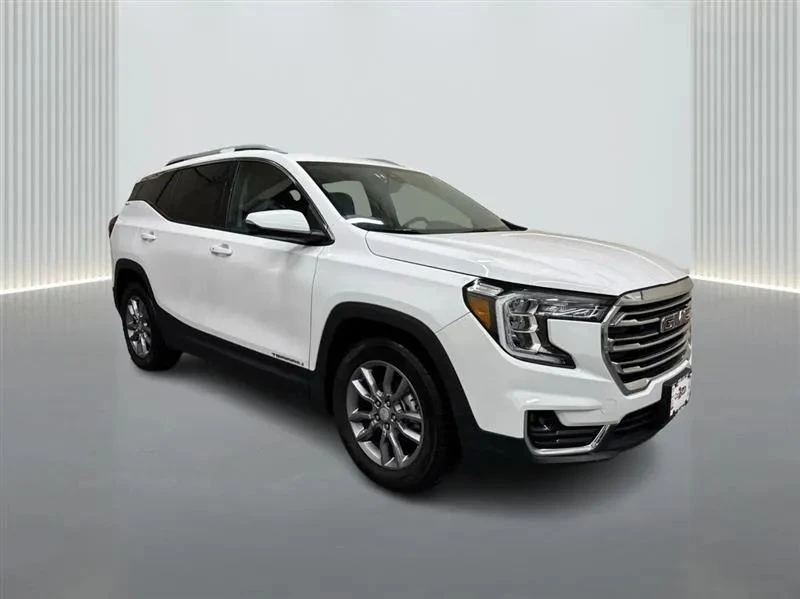 2024 GMC Terrain - Image 7 of 12