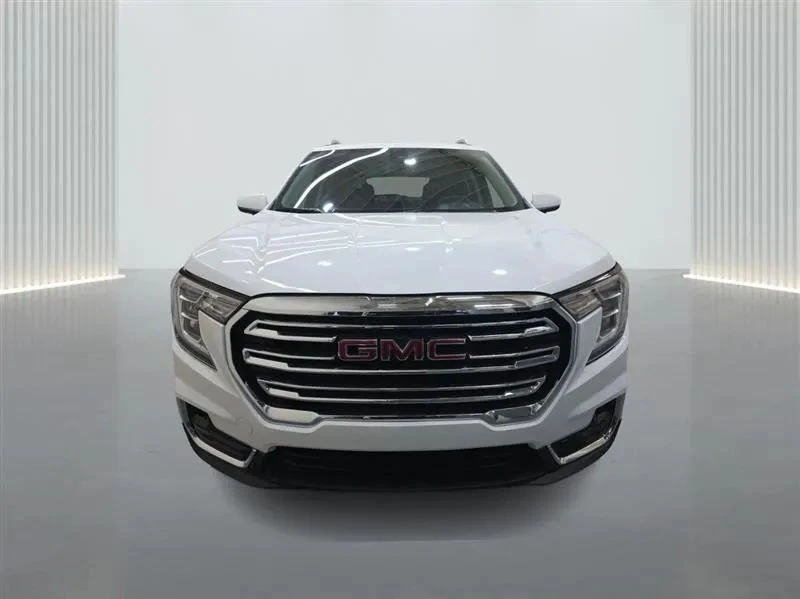 2024 GMC Terrain - Image 8 of 12