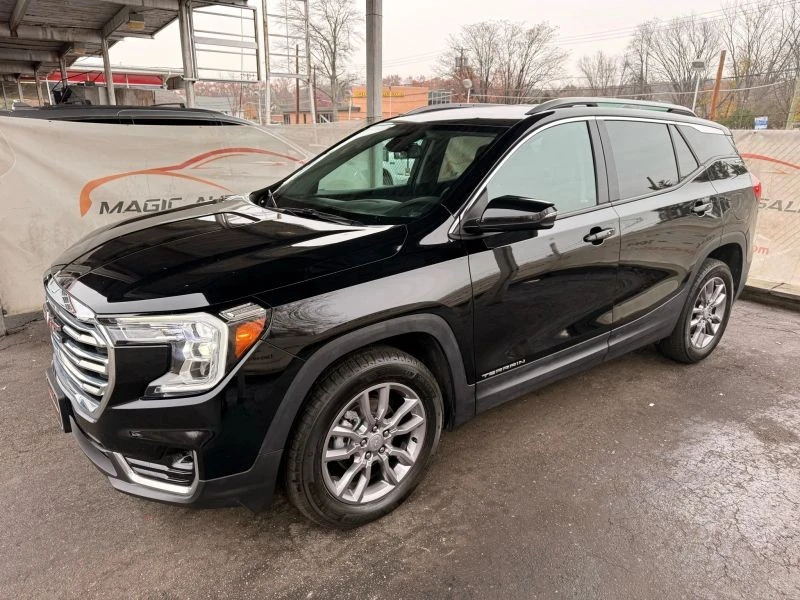 2024 GMC Terrain - Image 8 of 12
