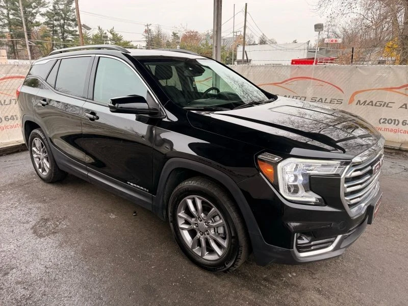 2024 GMC Terrain - Image 7 of 12