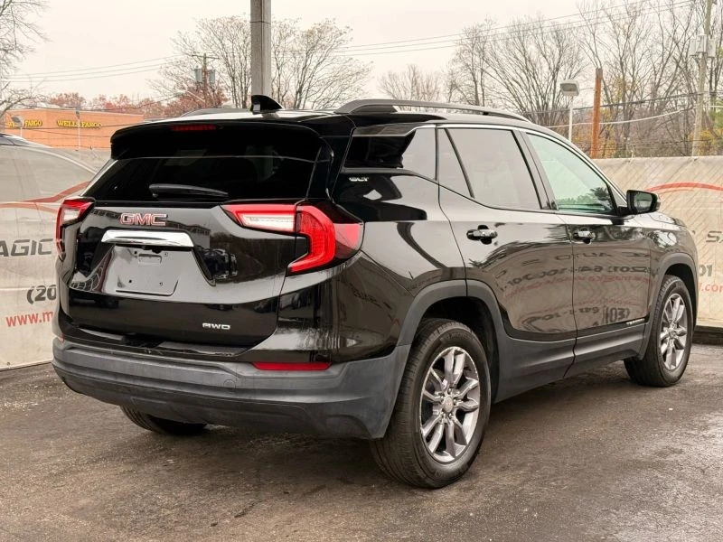 2024 GMC Terrain - Image 11 of 12