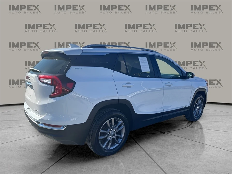 2024 GMC Terrain - Image 5 of 12