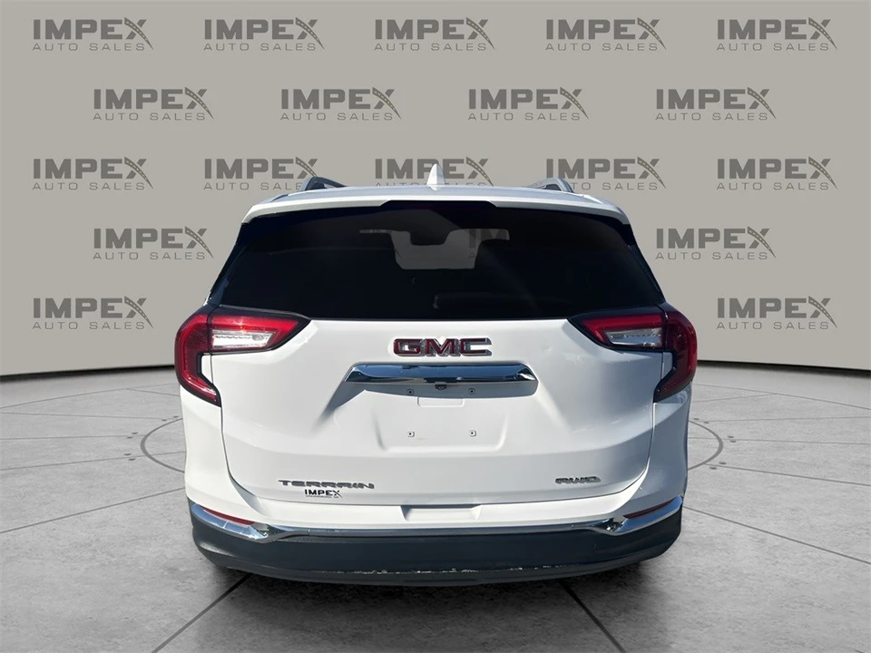 2024 GMC Terrain - Image 4 of 12