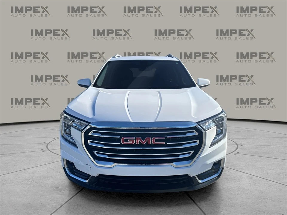 2024 GMC Terrain - Image 8 of 12