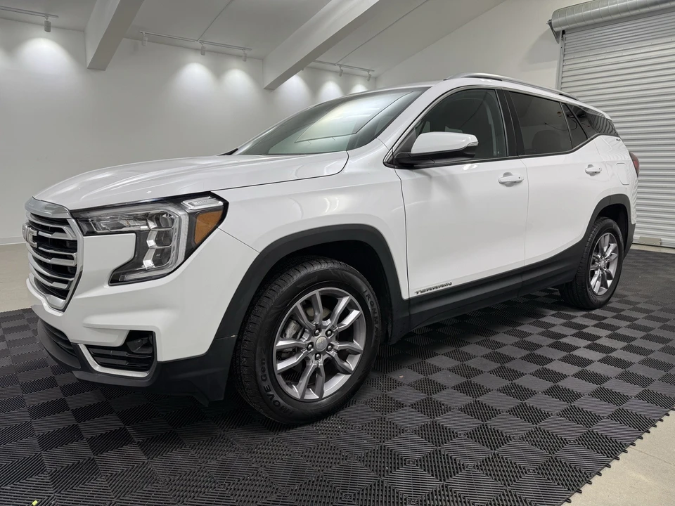 2024 GMC Terrain - Image 4 of 12