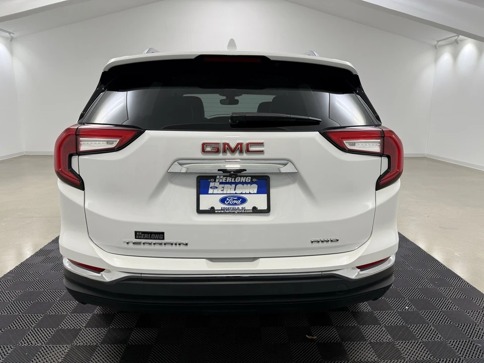 2024 GMC Terrain - Image 7 of 12