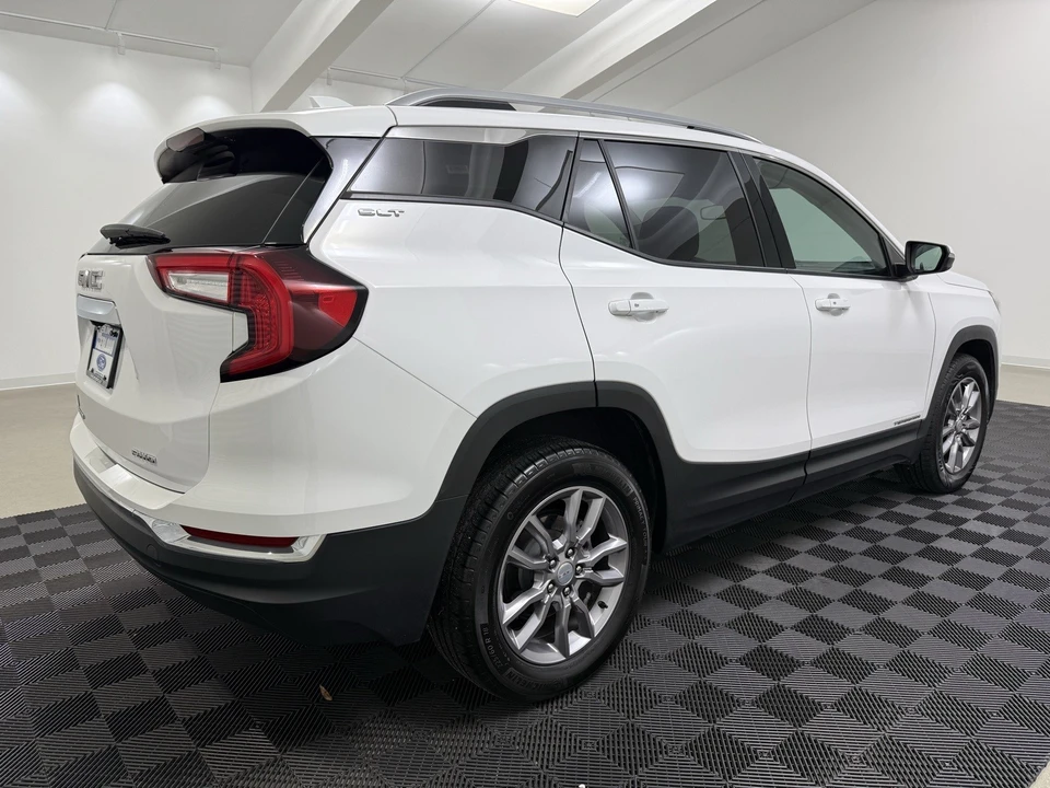 2024 GMC Terrain - Image 8 of 12