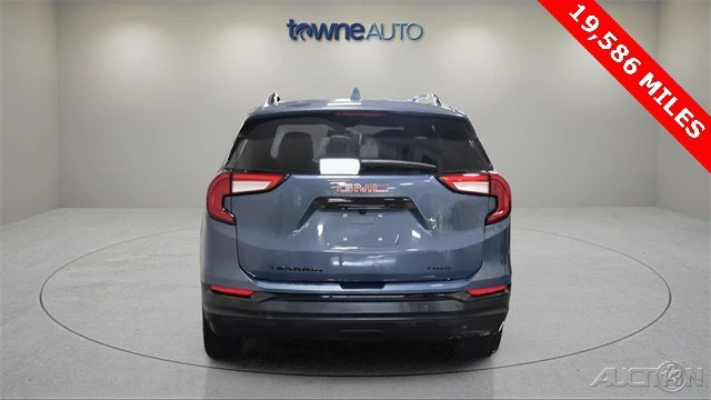2024 GMC Terrain - Image 3 of 21