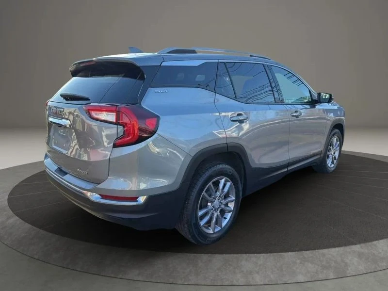 2024 GMC Terrain - Image 5 of 12